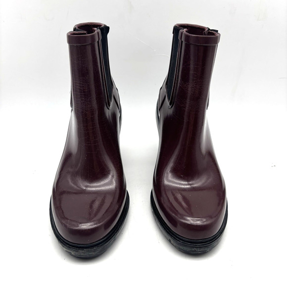 Deadstock Hunter Maroon on Black Block Heel Patent Rubber Ankle Boots Women's 7 - Picture 2 of 16